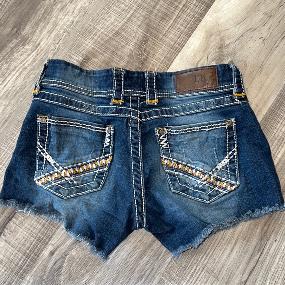 Womens BKE jean shorts size 26